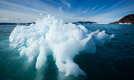 Arctic-melting-ice--Icebe-007